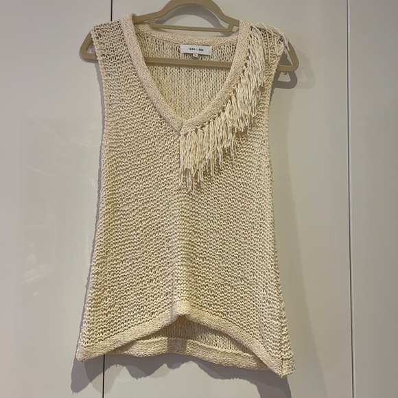 *SOLD* John + Jenn Open knit sleeveless front sweater - small - Picture 1 of 6